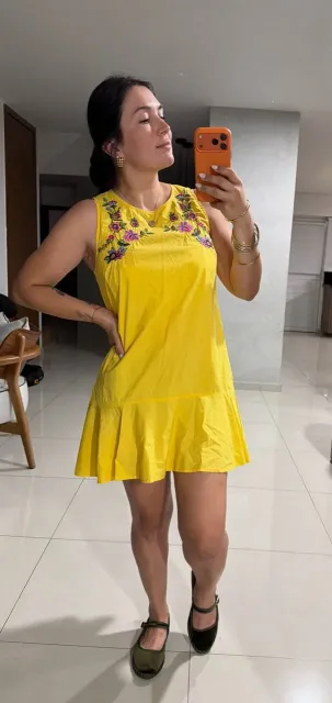 Vestido corto amarillo